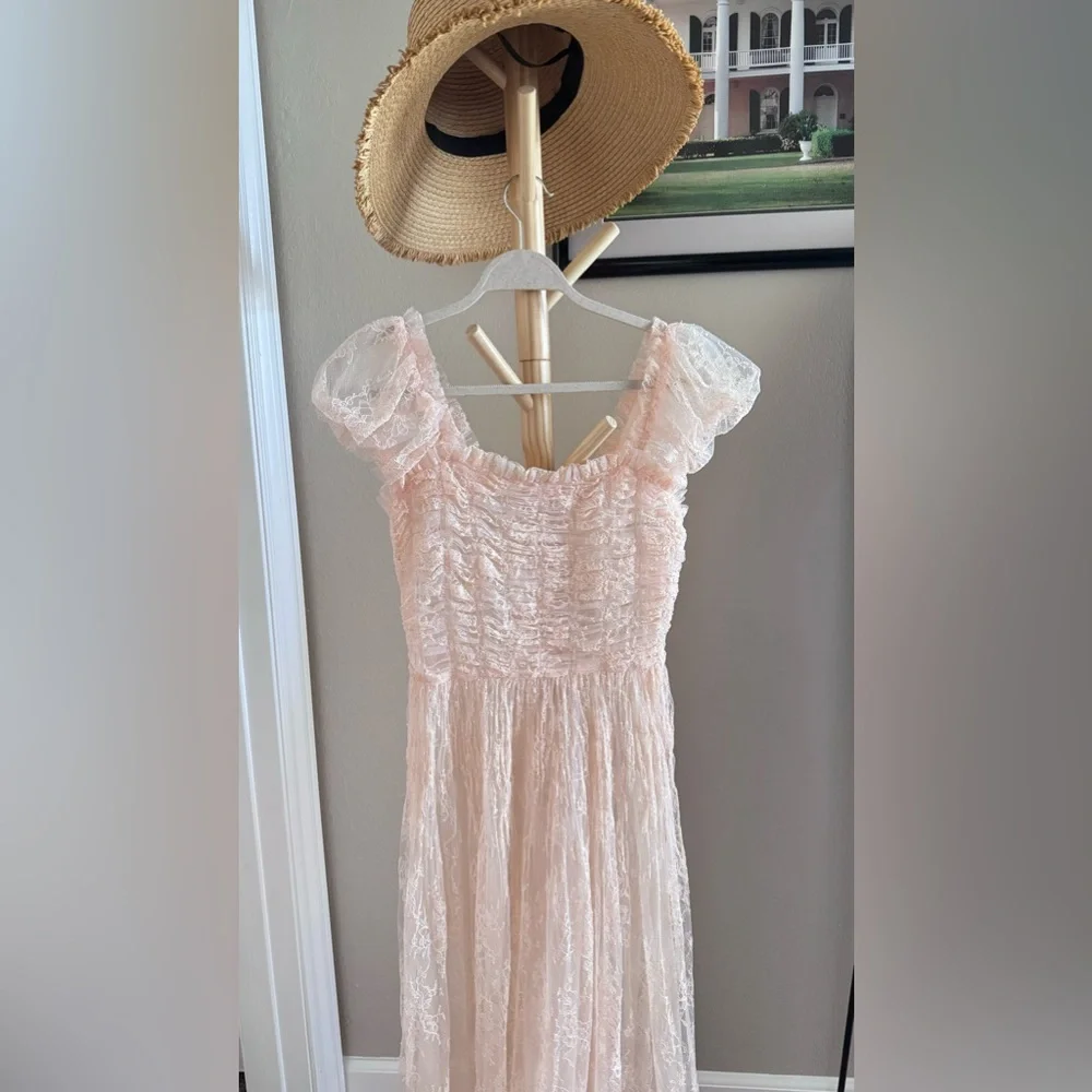DOEN PAMELINA DRESS IN PETUNIA PINK LACE, size S, brand new, never worn. - Picture 6 of 15